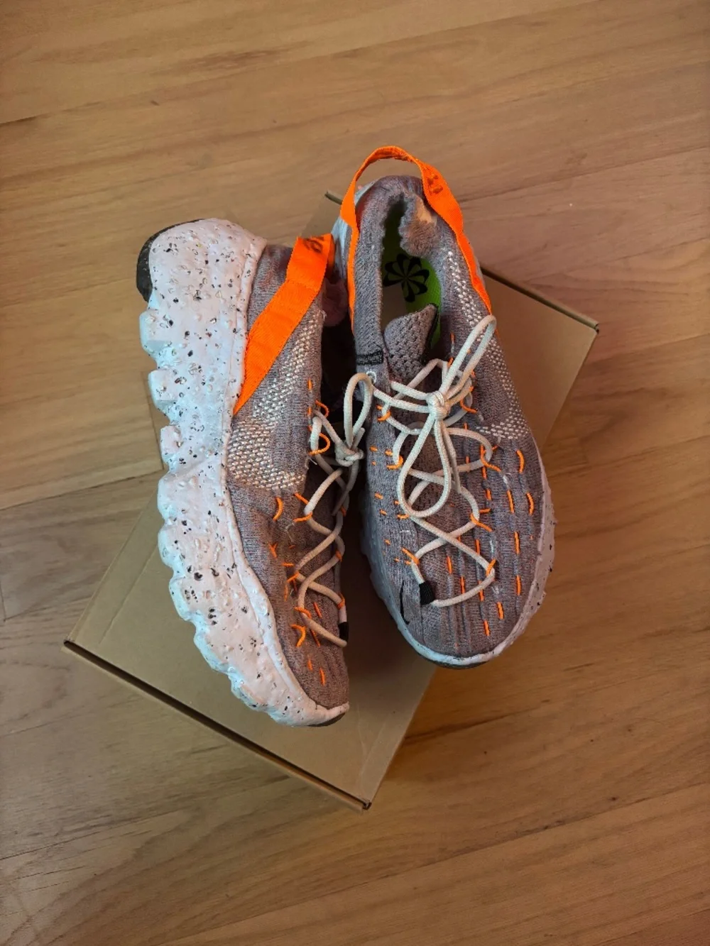 Nike Wmns Space Hippie 04 'Multi-Color Total Orange'